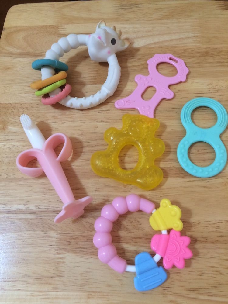 Игрушки малышам