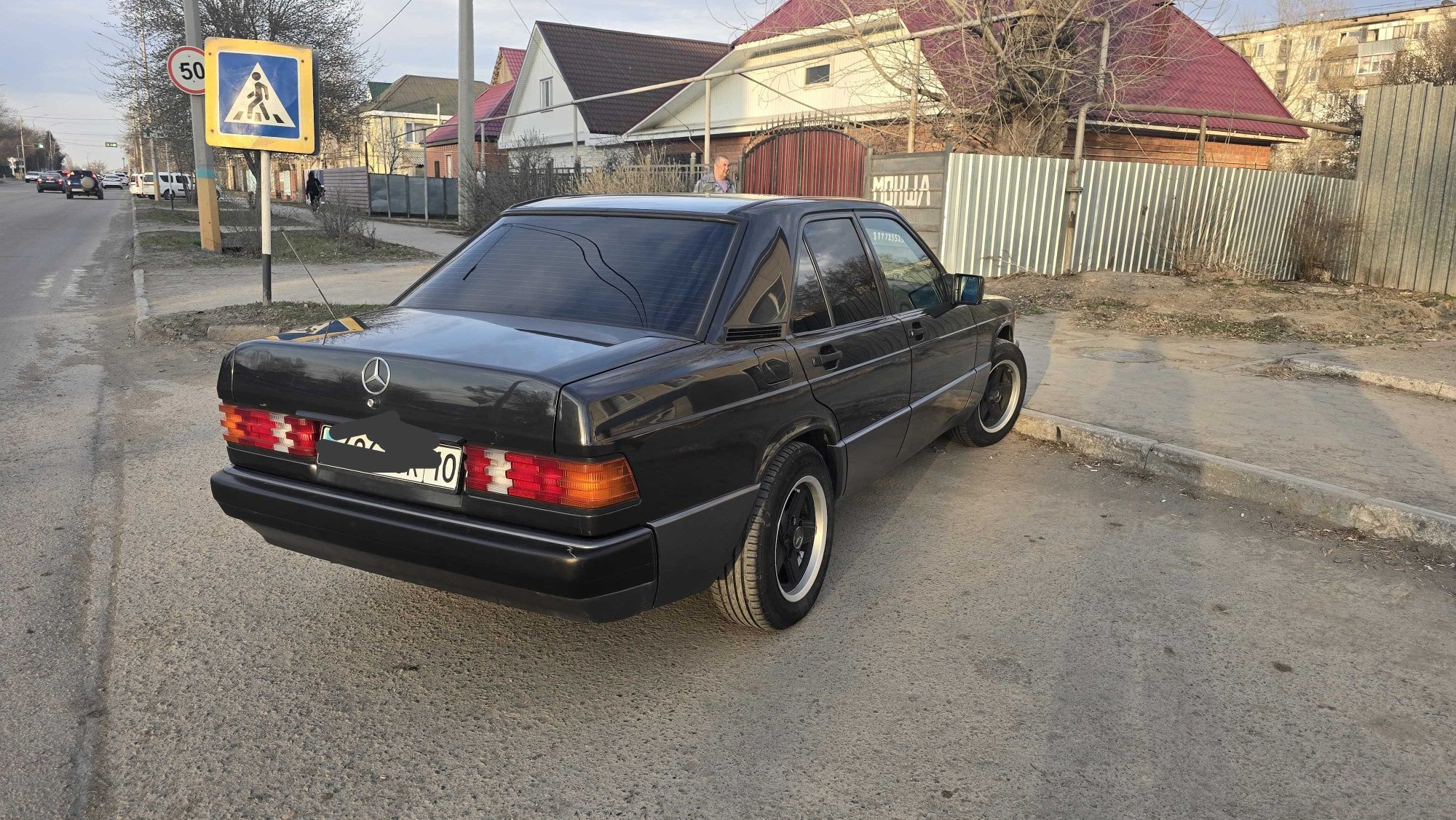 Продам Мерседес 190.