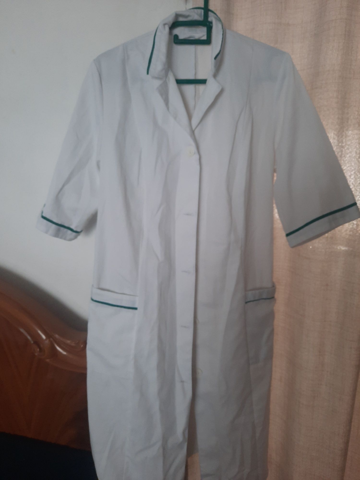 Продам медицинский халаты