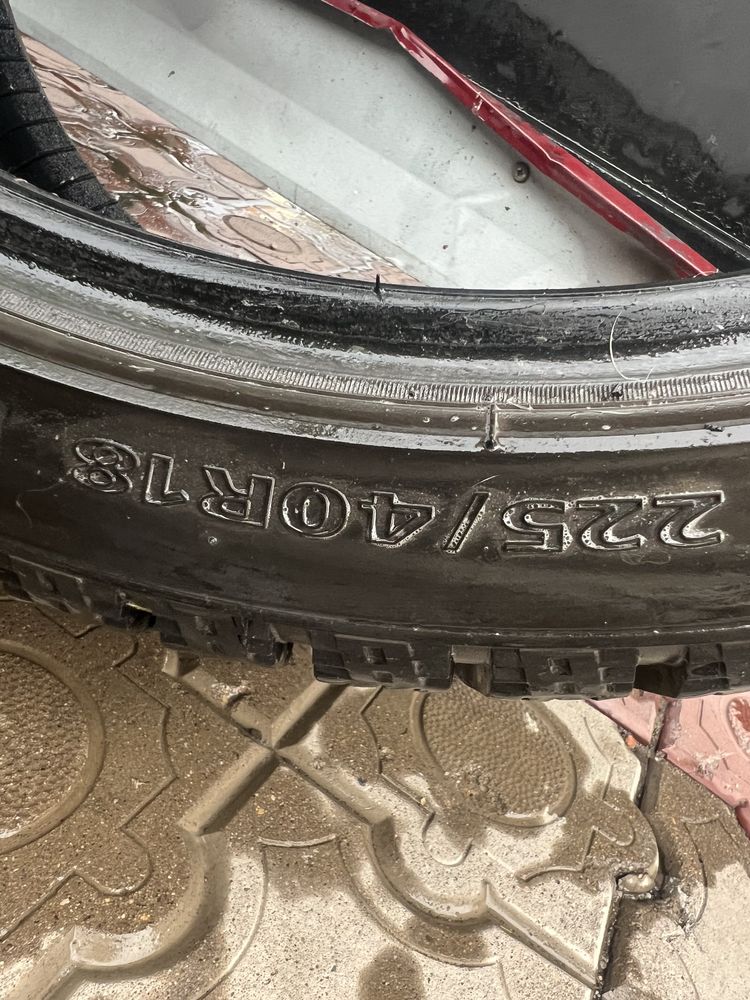 Зимняя резина 225/40/18
