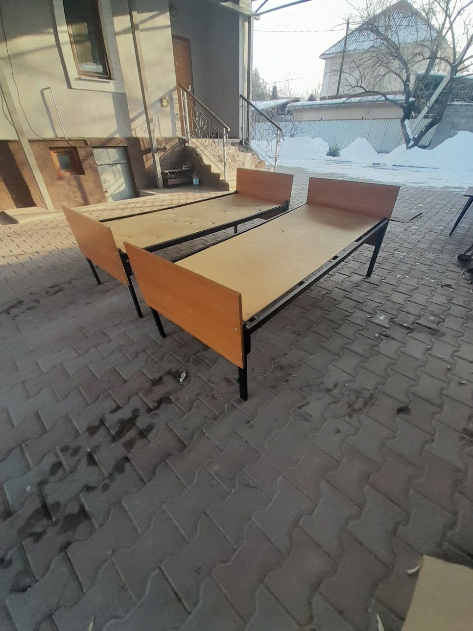 Две кровати односпалки