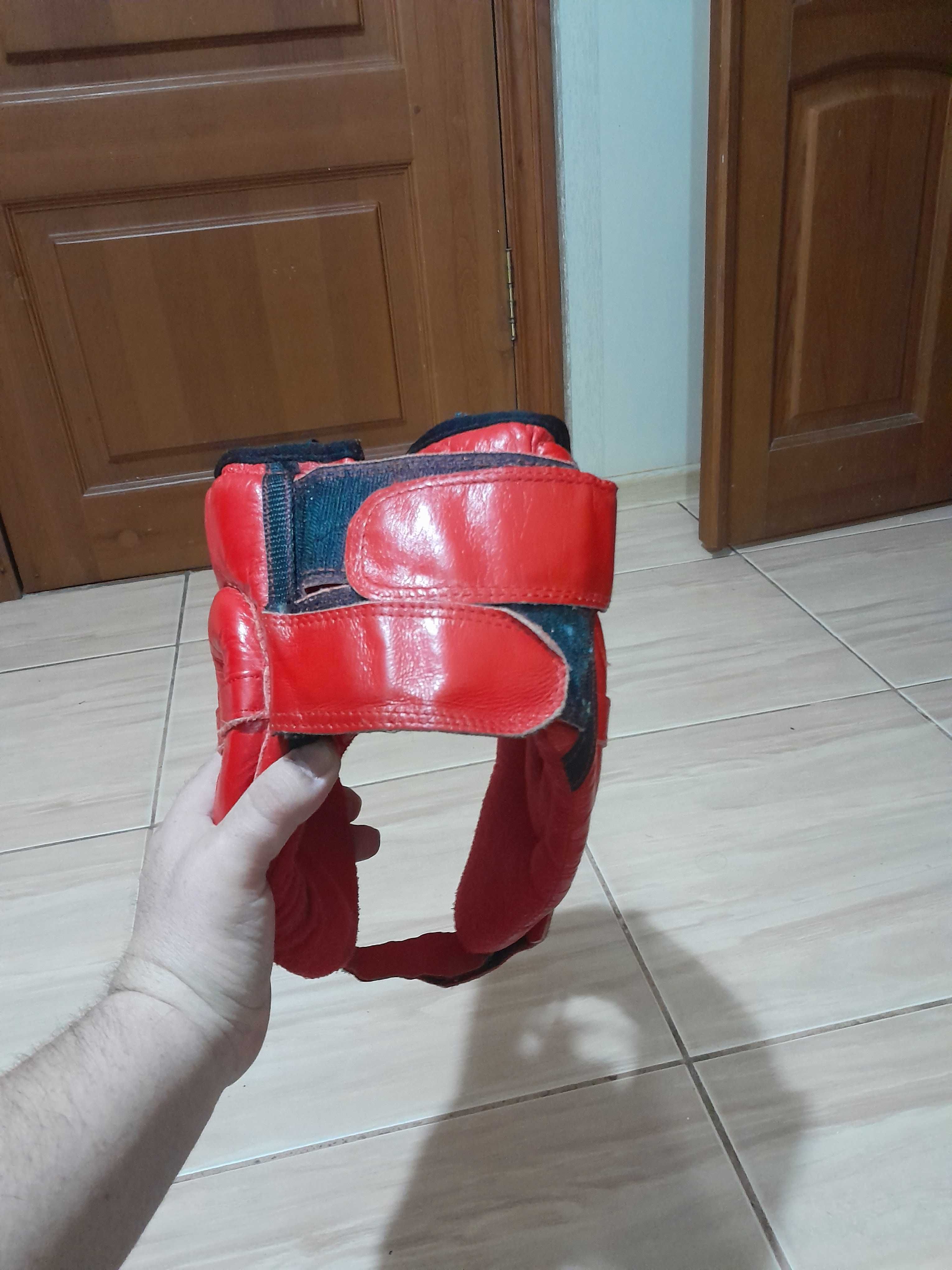 Шлем для единоборств