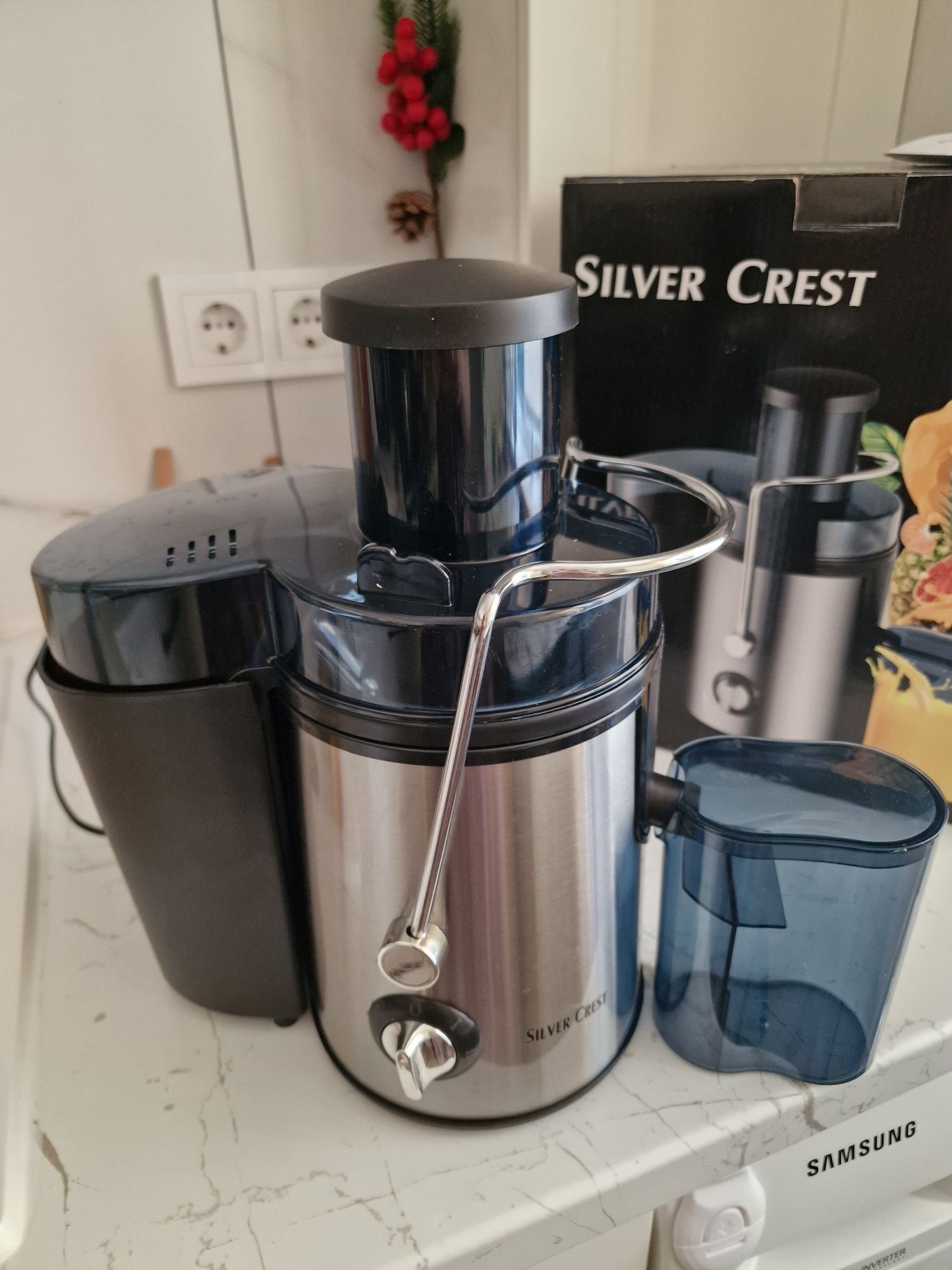Соковыжималка Silver Crest JH-3028