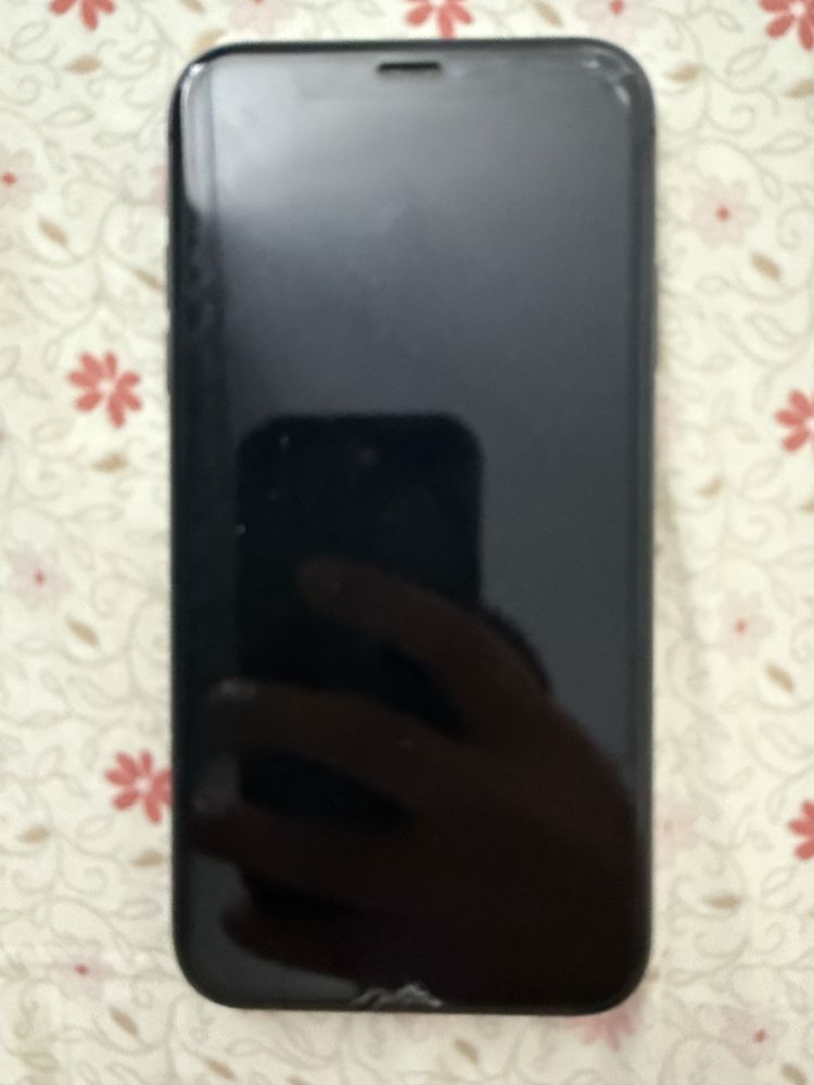Продам Iphone 11 б/у 128гб в отличном состоянии