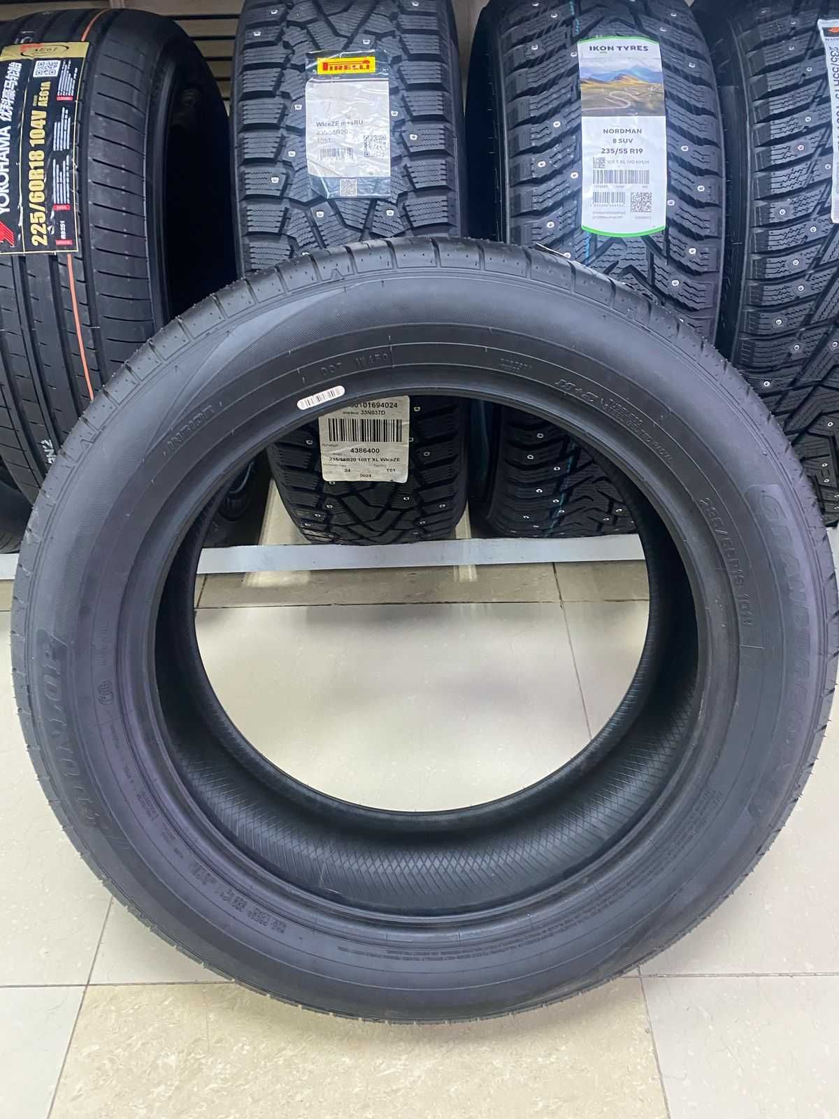 Автошина 235/55 R19 Dunlop Grandtrek PT5 101V Japan