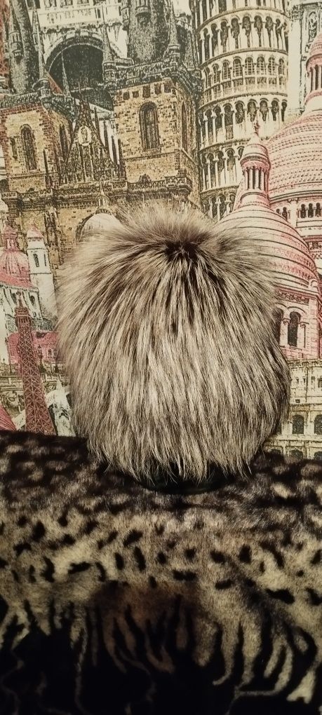 Женская шапка из натурального меха