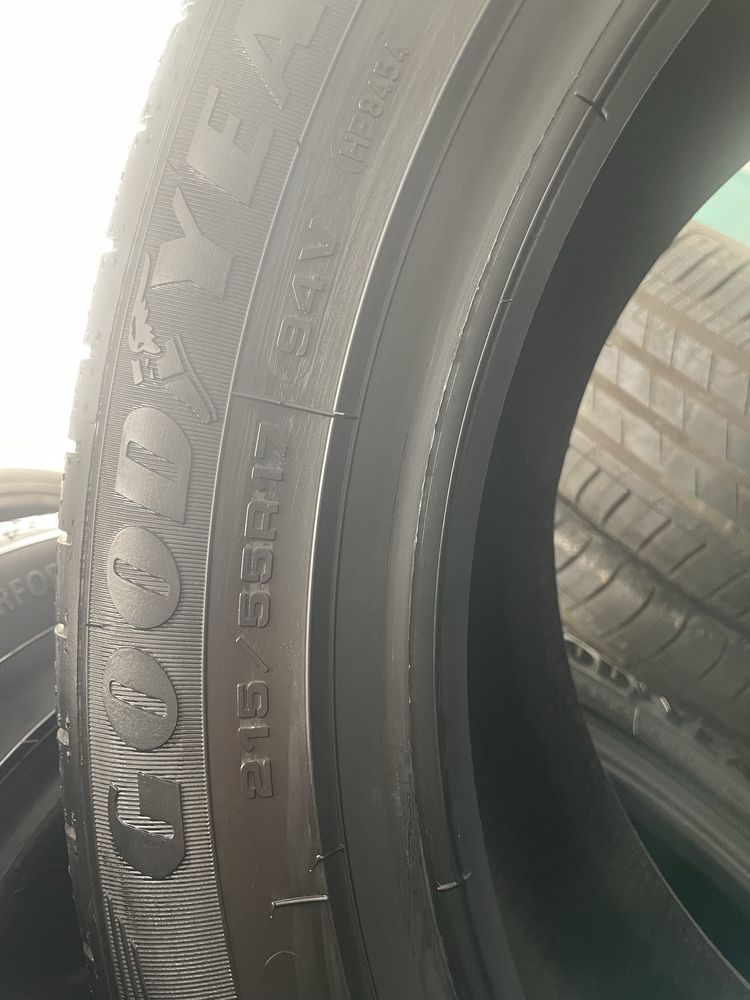 Продам шины 215/55 R17 покрышки резина колеса