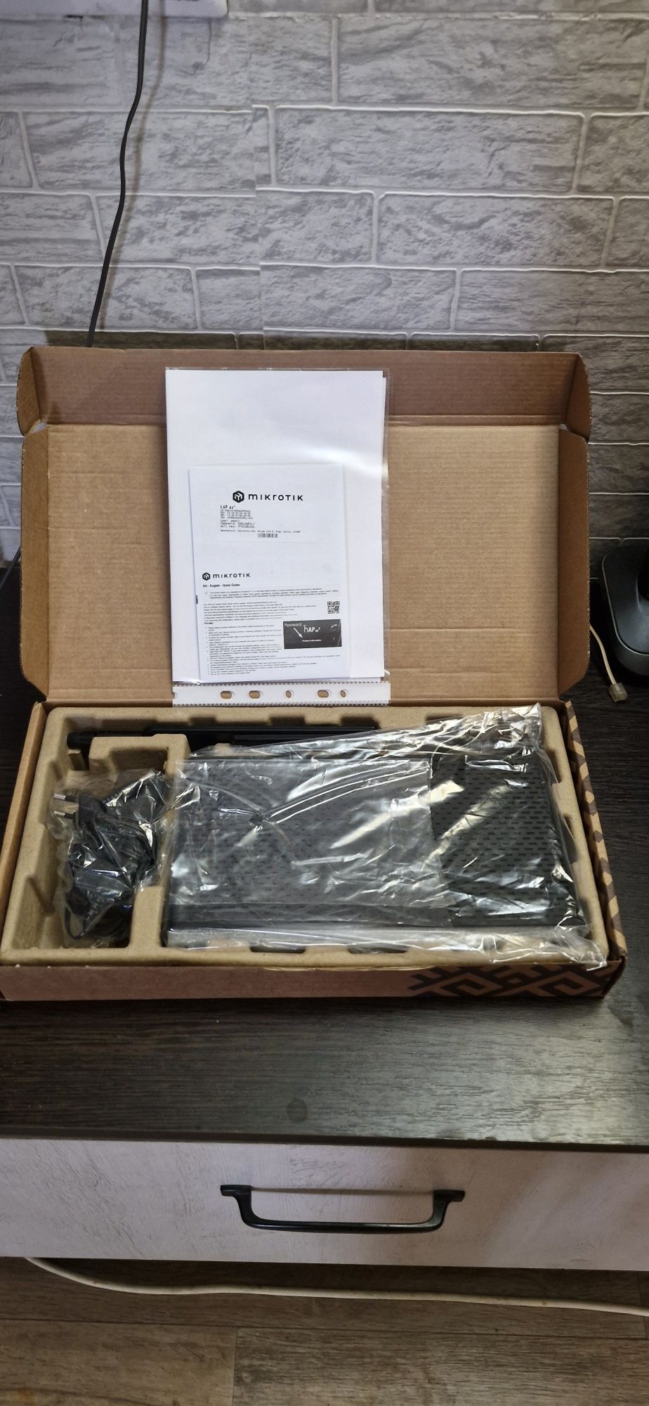 Продам роутер Mikrotik