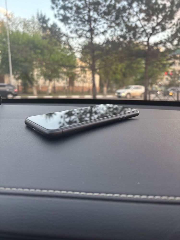 Iphone 11 64, 85%