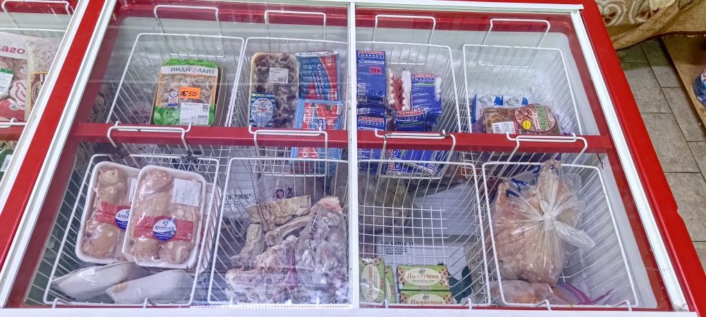 Продам морозильную камеру. 90 на 2.50.
