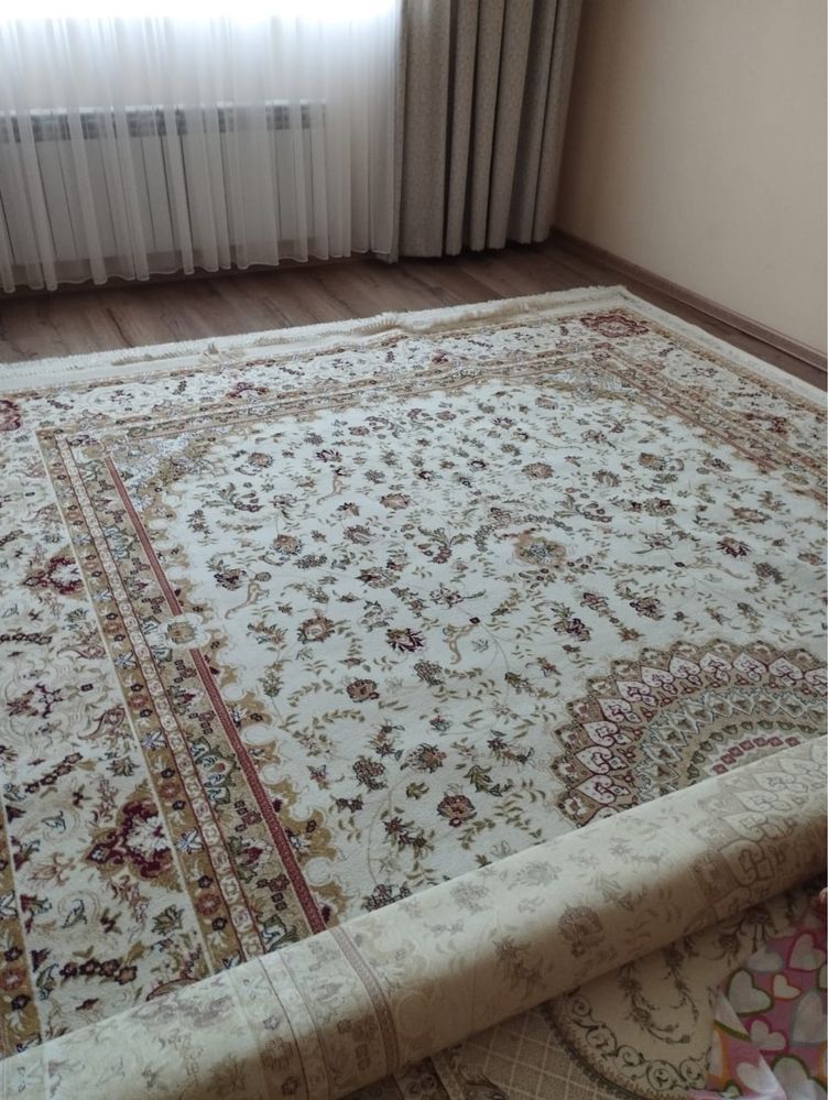 Продам ковер с размером 3*5