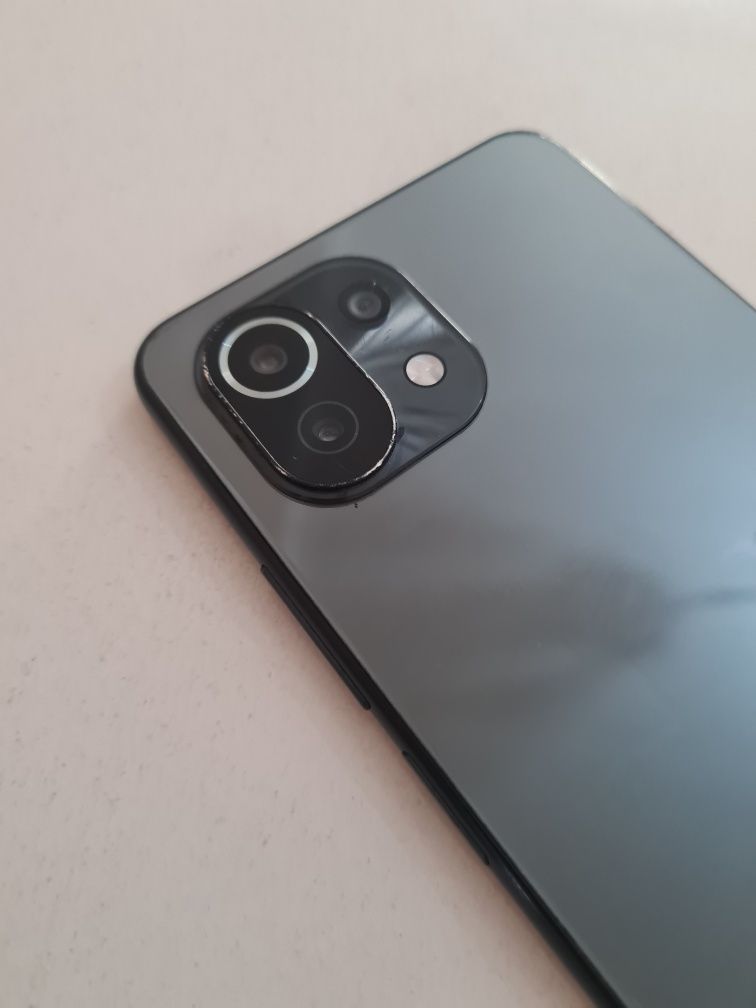 Xiaomi mi 11 lite телефон