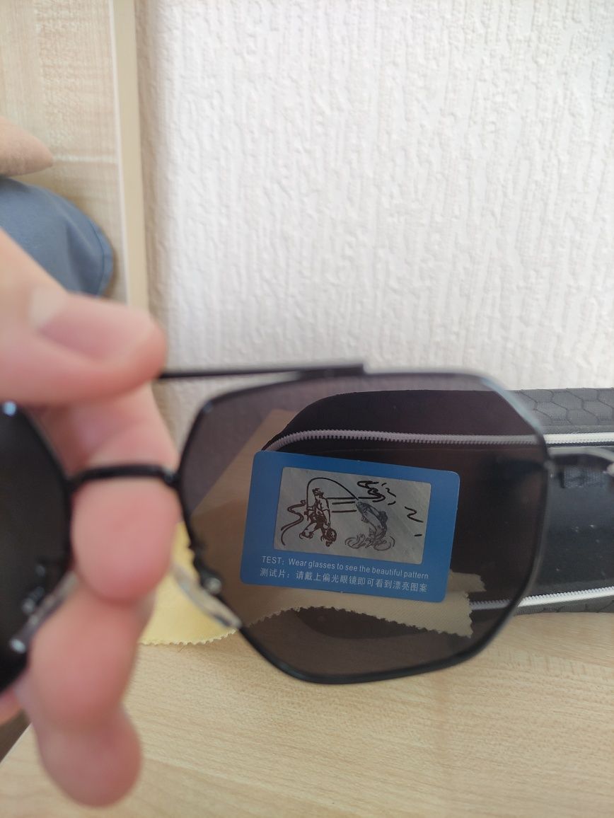 Солнцезащитные очки (sunglasses)