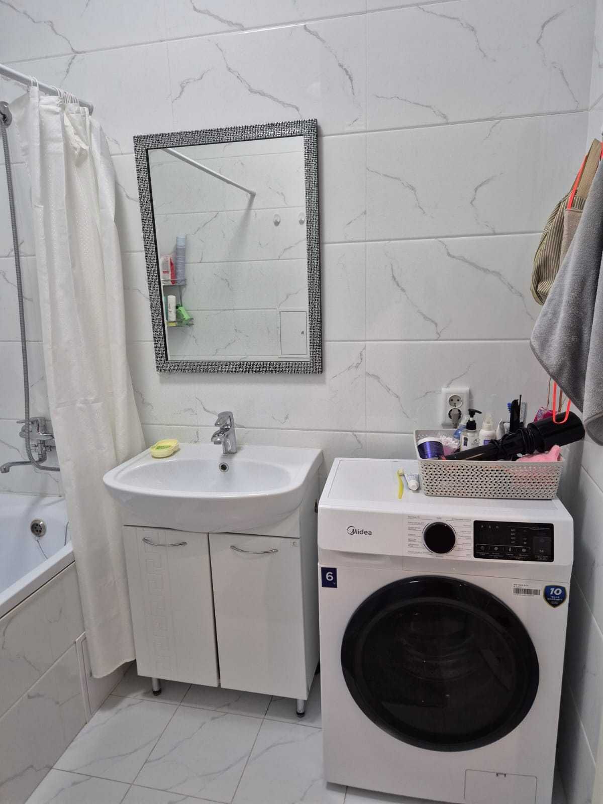 Продаю 1-комн. по ул.Омарова 27, район КазГЮУ.