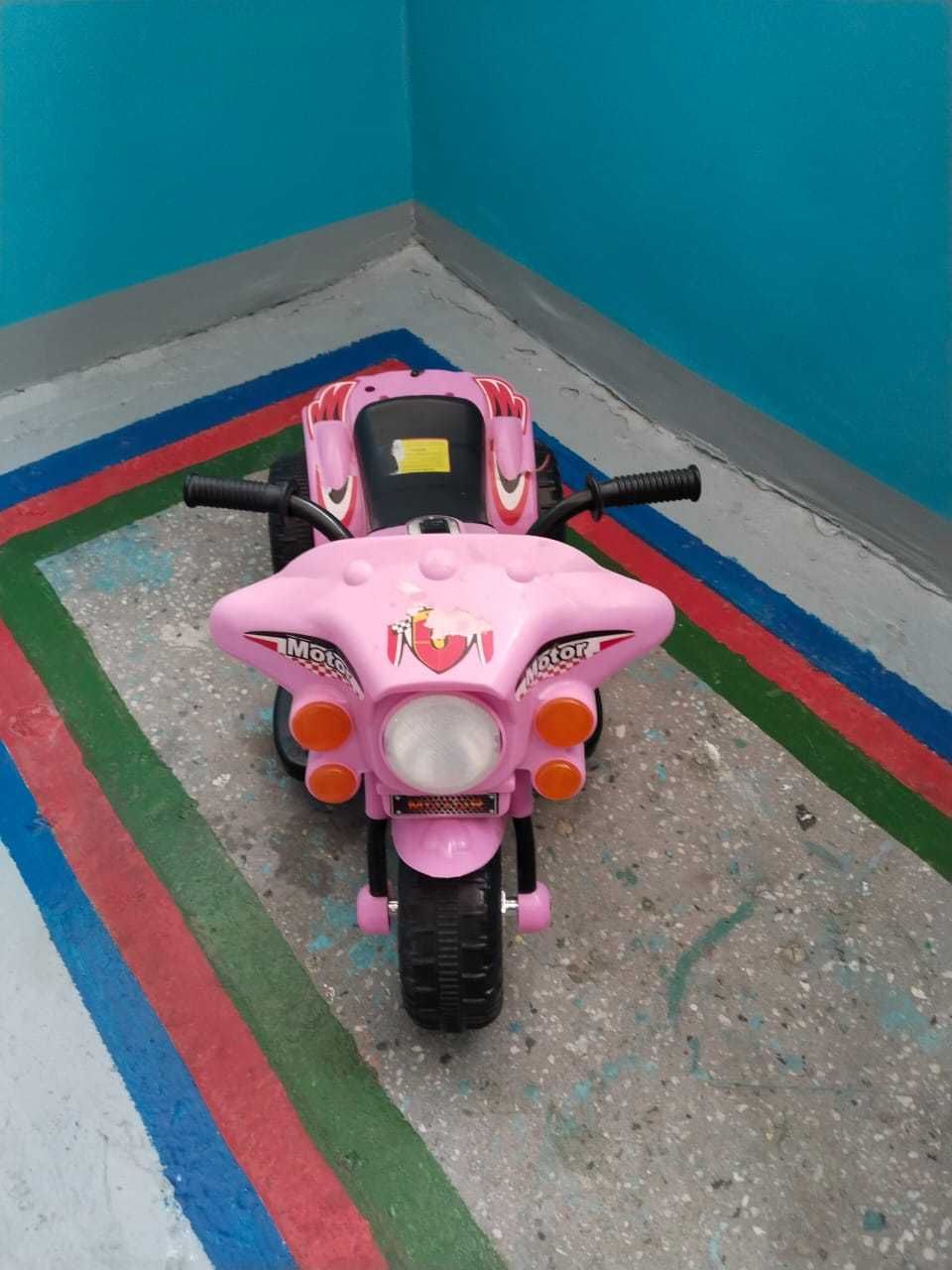Продам детский мотоцикл на батарее