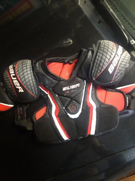 Шорты хоккейные    BAUER Х600 + нагрудник