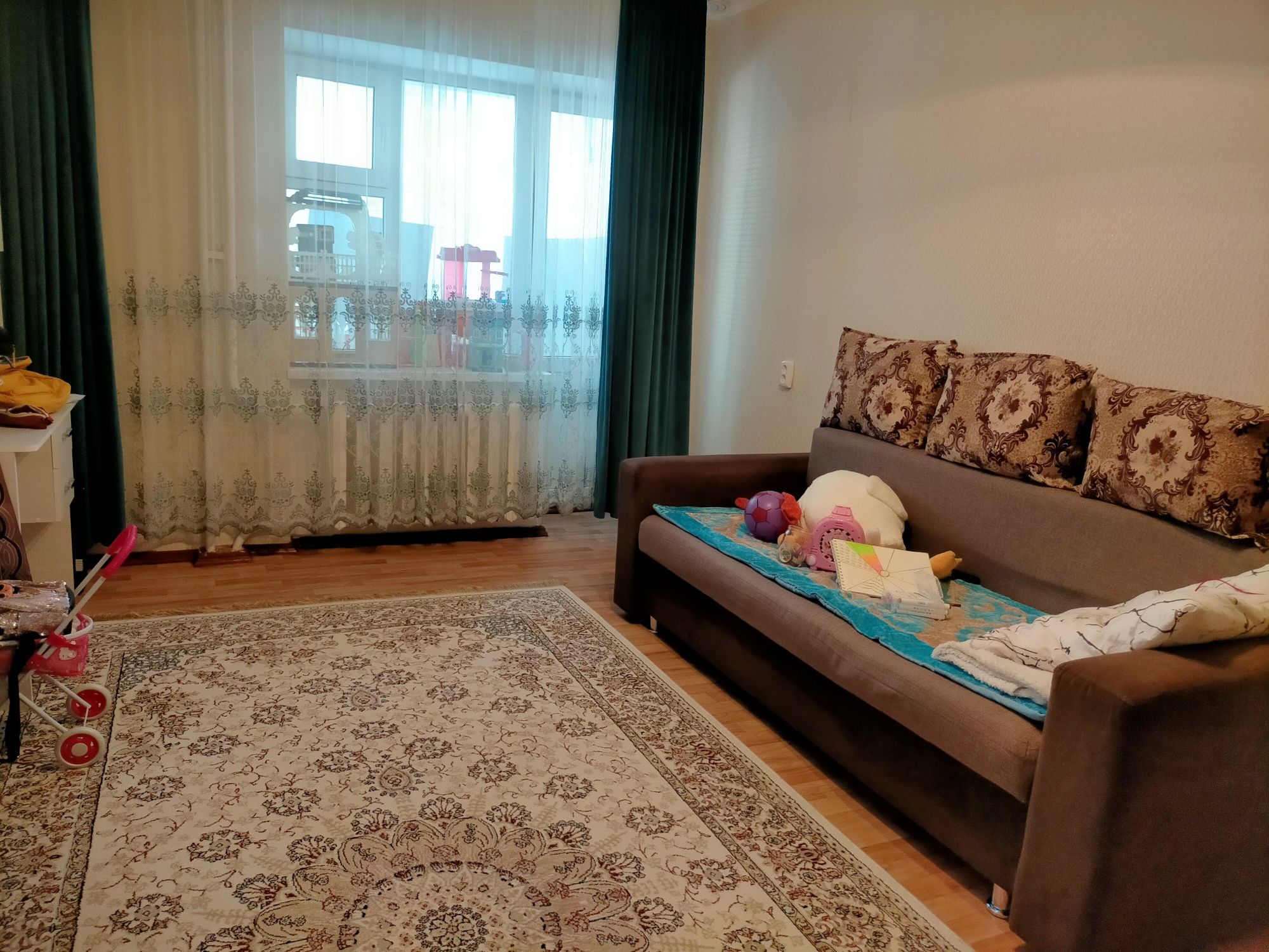 продам 2х комн квартиру по Маясова 27!