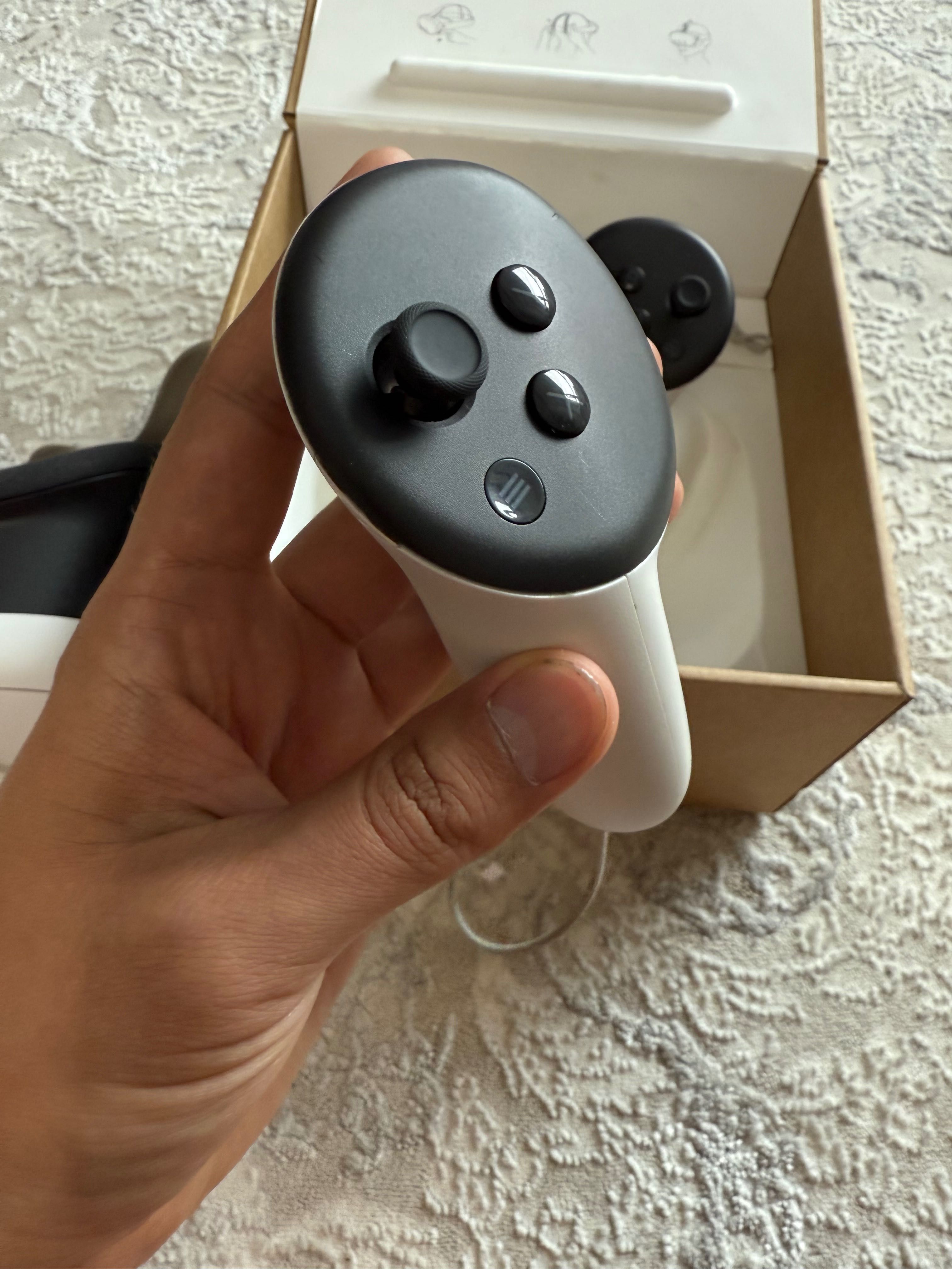 Продам Oculus Quest 3