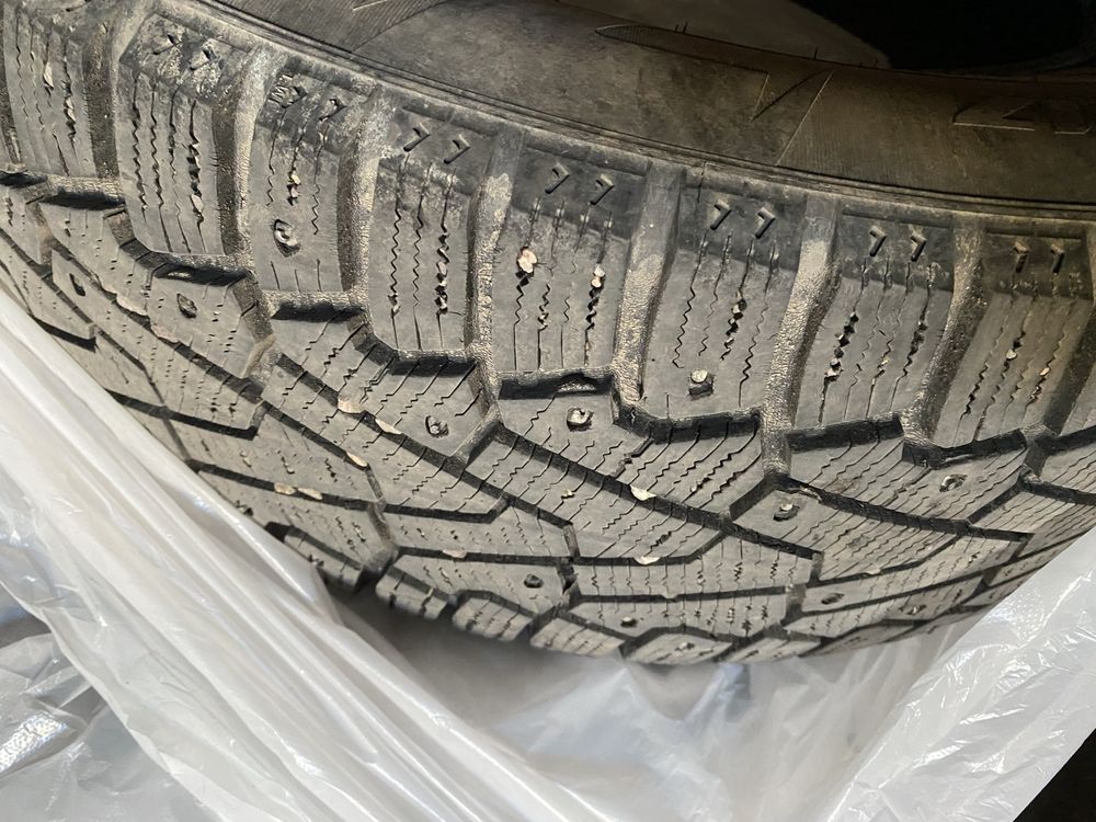 Шины зимние Pirelli 225/65 R17 б/у