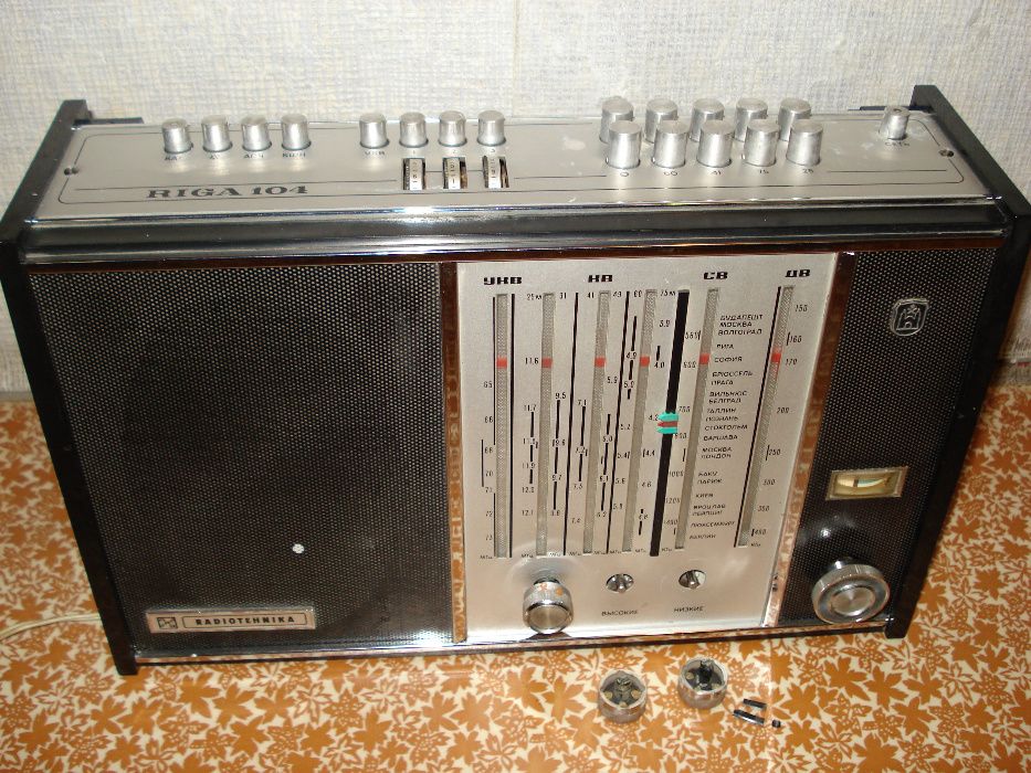 Продаю радиоприёмник Riga 104