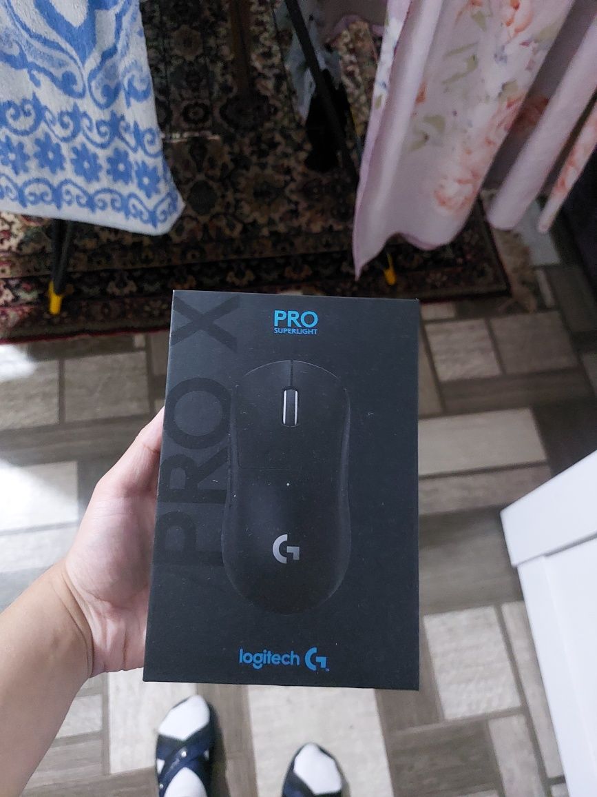 Мышь Logitech Pro X Superlight черный