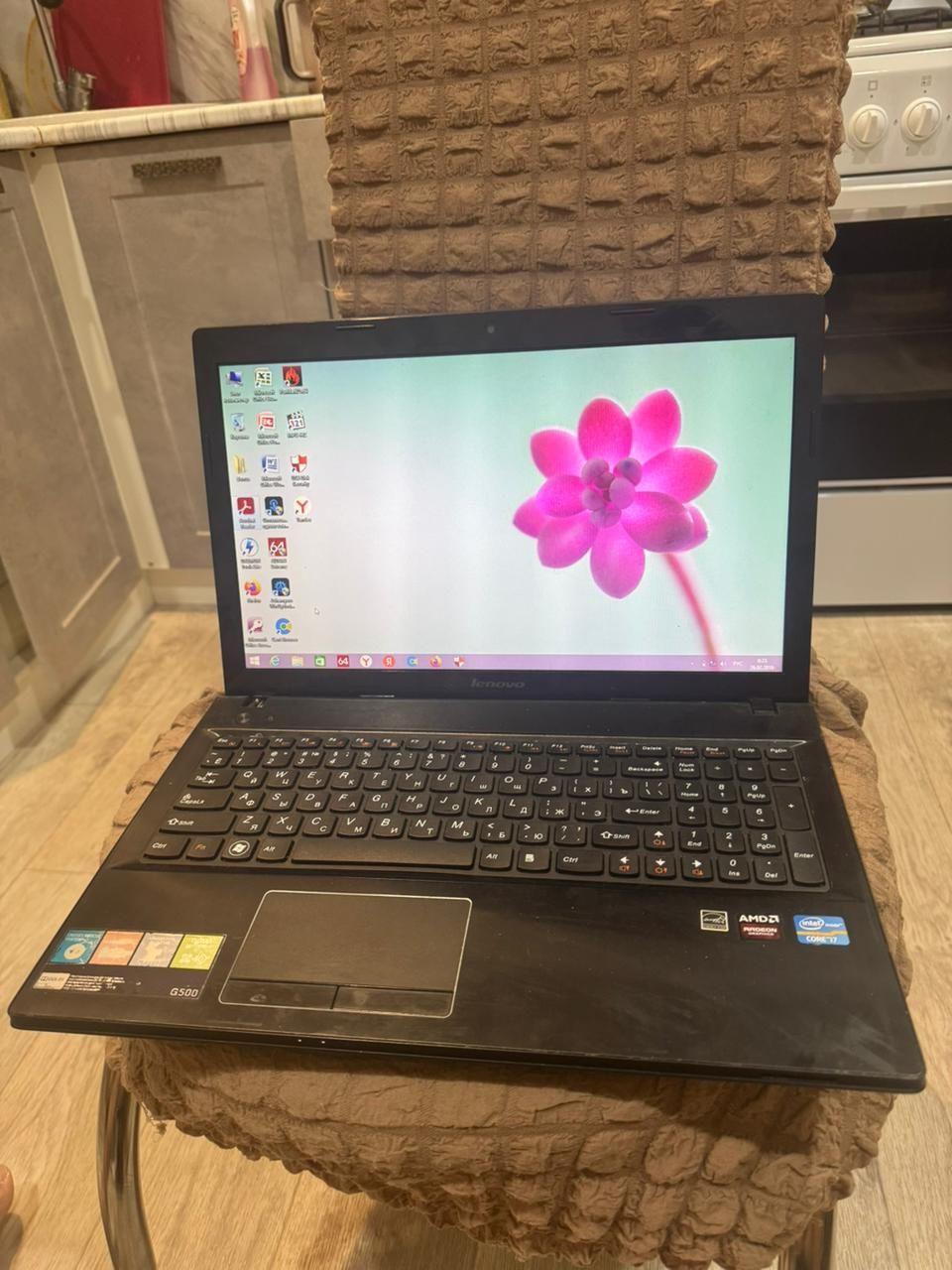 Продам ноутбук Lenovo core i7 сумка мышка в комплекте