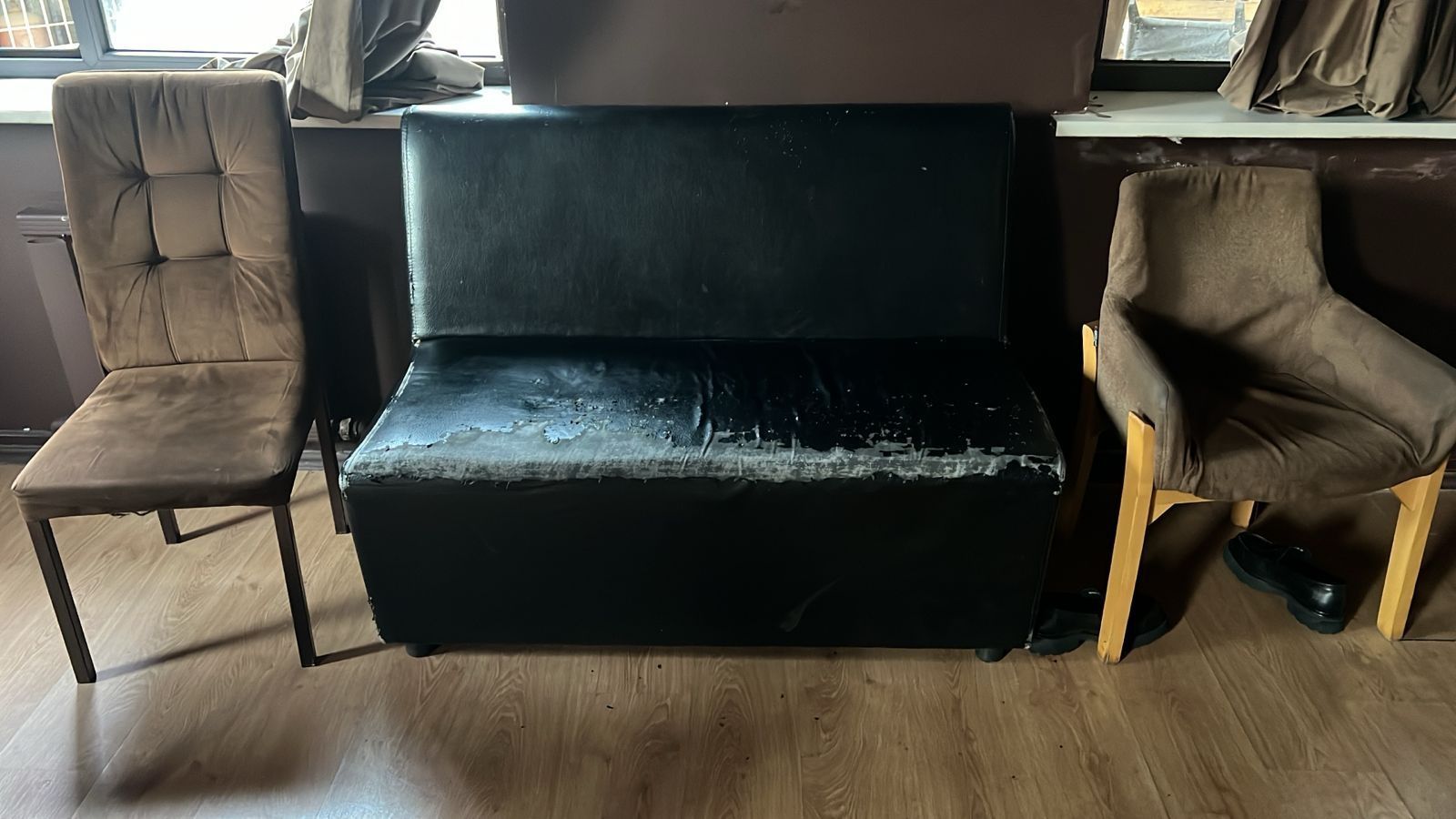 Срочно продам диван
