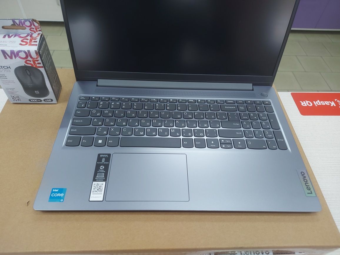 Новые Lenovo Slim 3 (Core i3-13 Gen, 8 Gb DDR5, 512 Gb SSD)
