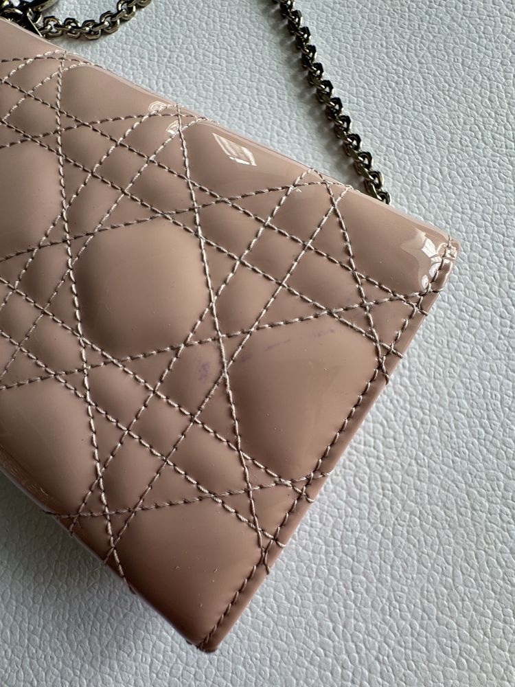 Christian Dior кожаный лакированный клатч  Cannage Lady Dior