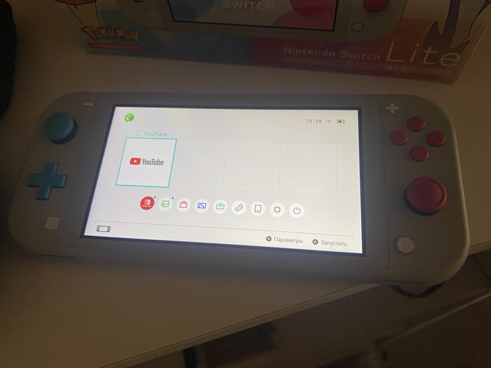 Продам Nintendo Switch lite Pokemon. Карта памяти 128 чехол