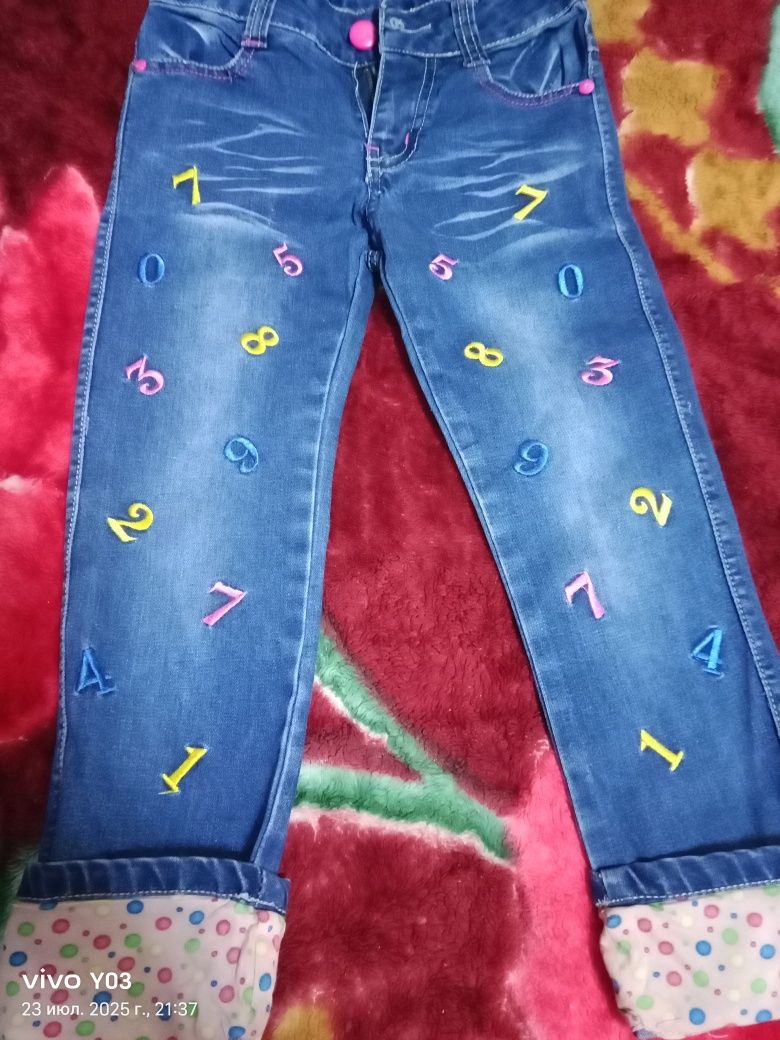 Продам юбочки и джинсы на девочку