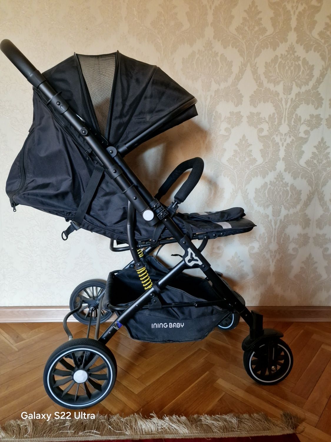 Продаётся детская коляска