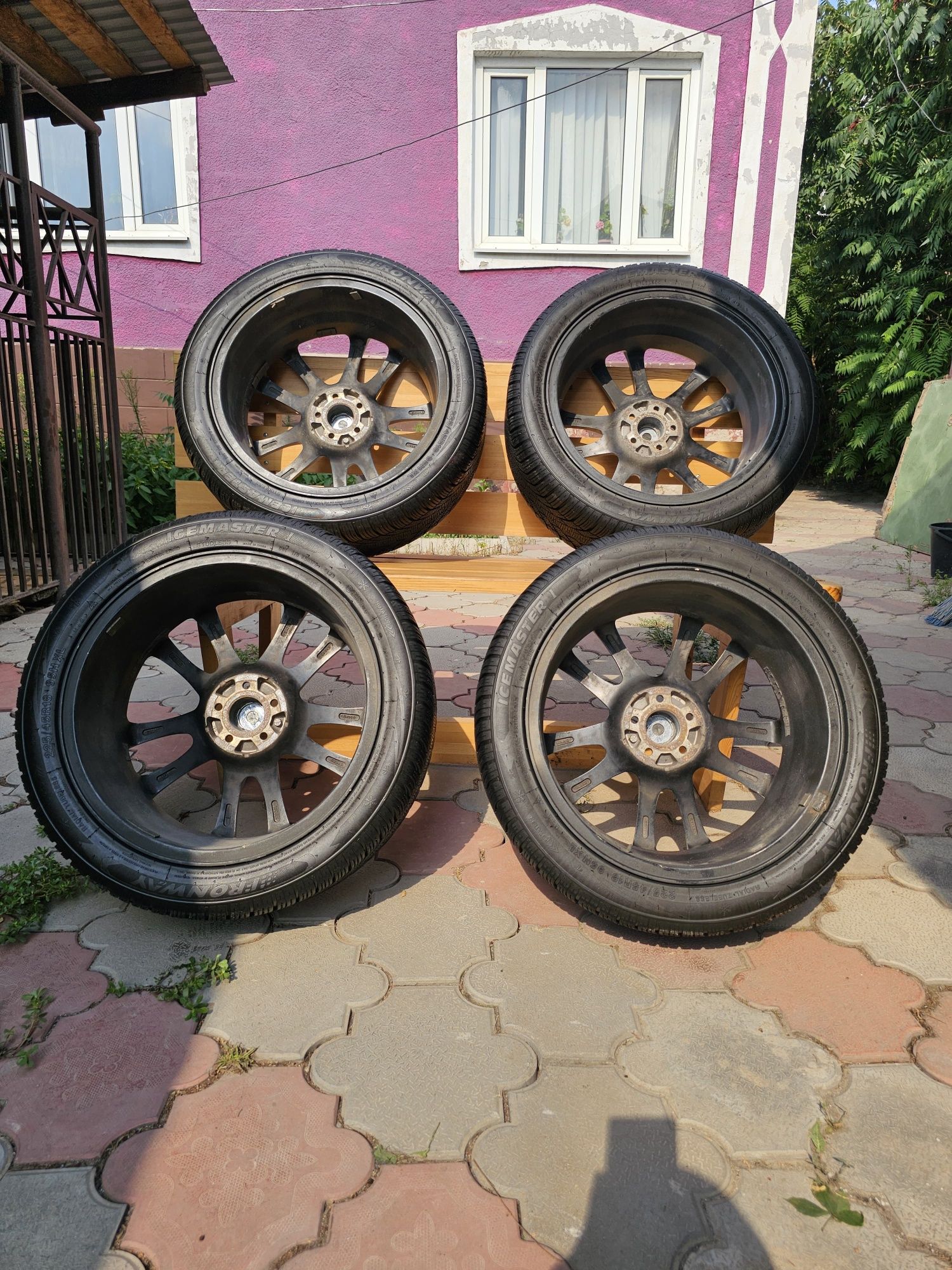 Диски Work R18 с резиной.
