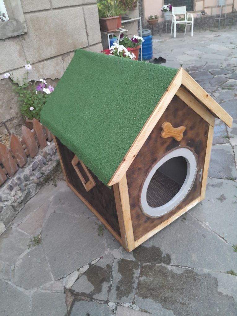 Продаю будку для собаки