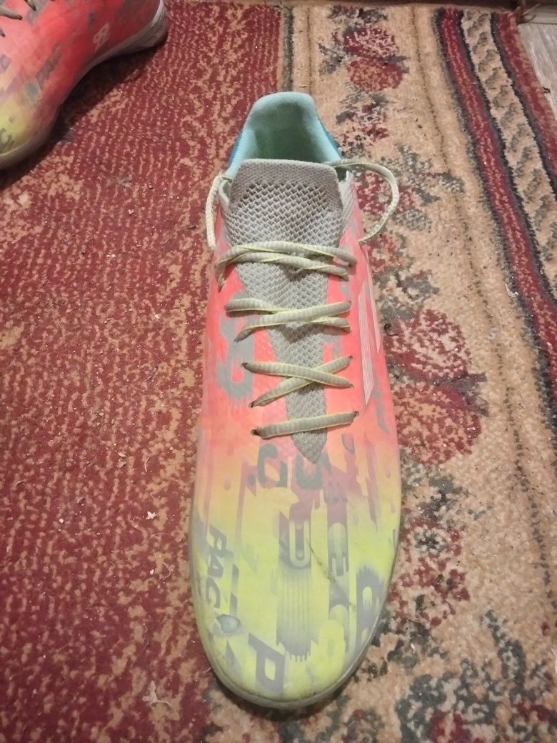 Сараконожки Adidas x