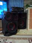 Продам музыкальный центр LG CL98