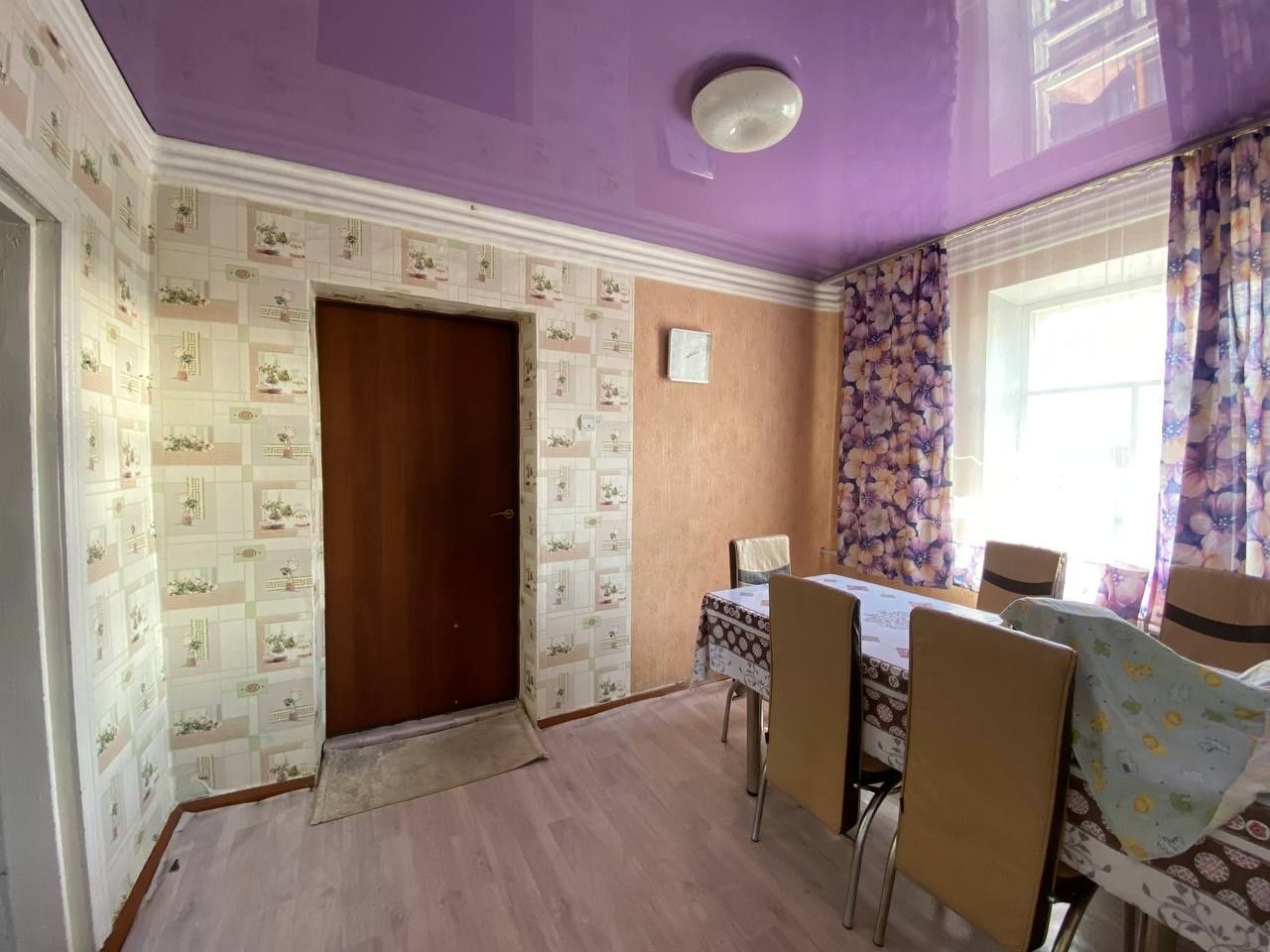 4 комнатный дом .