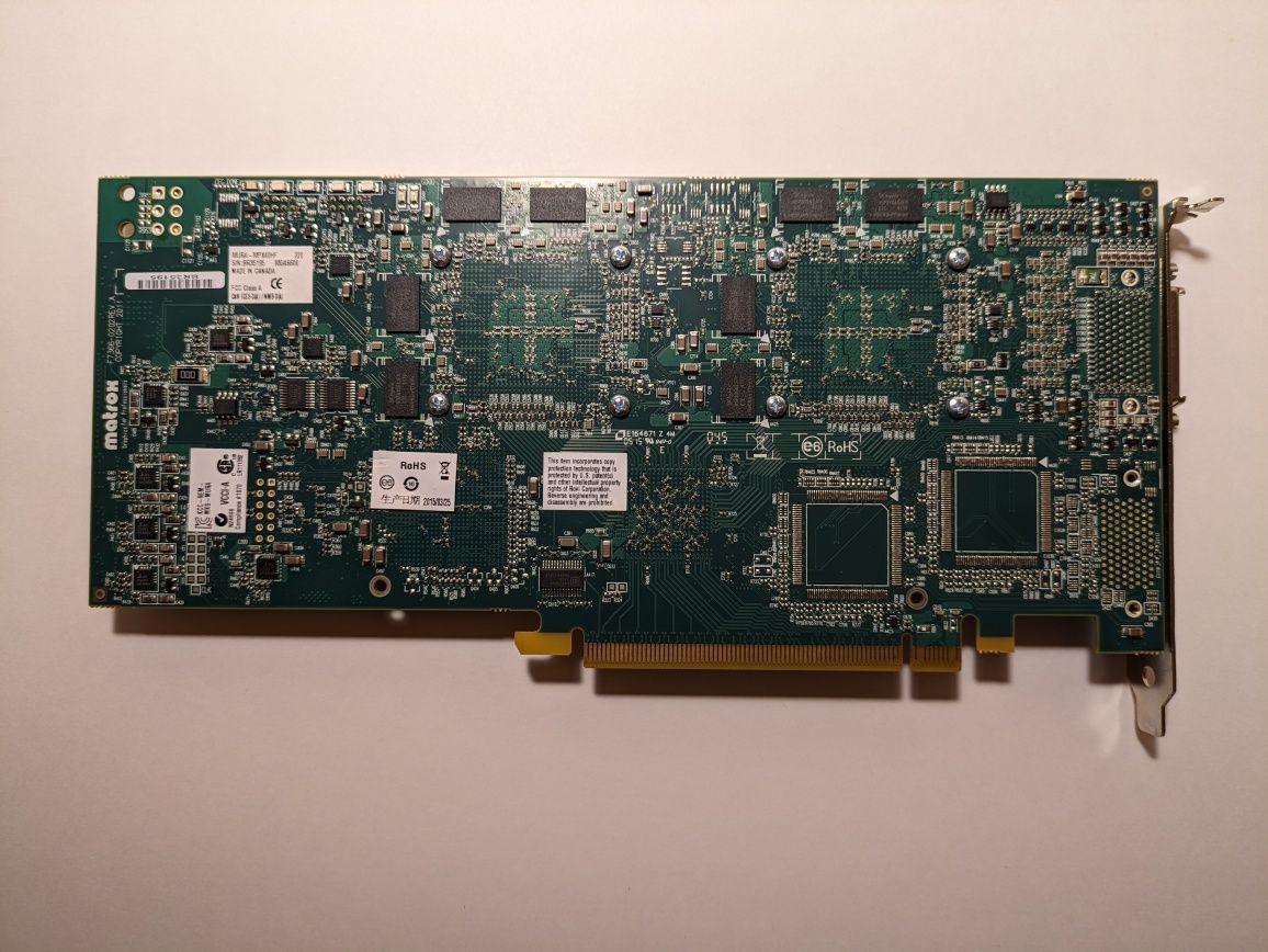 Видеокарта Matrox