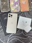 Iphone 12 pro max и airpods 1, 256 гб, аккумулятор 75%, золотой цвет.