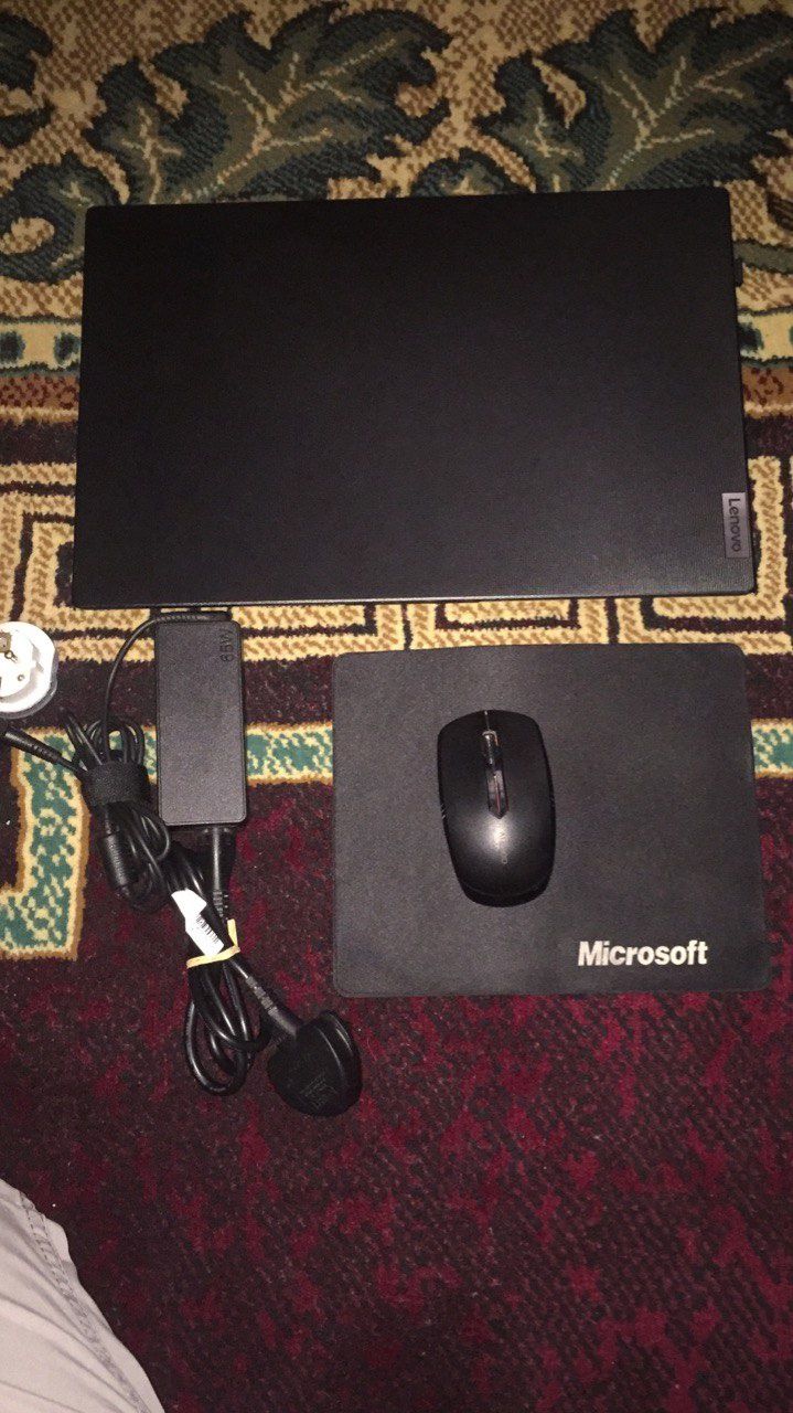 Lenovo ноутбук..