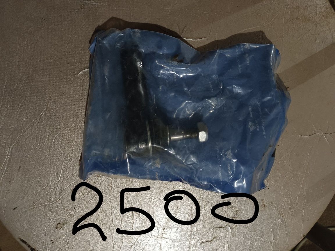 Продам запчасти Ауди в 4
