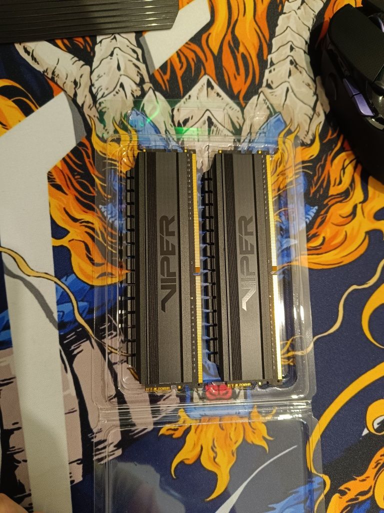 Оперативная память, patriot viper 4 blackout 2/8 gb
