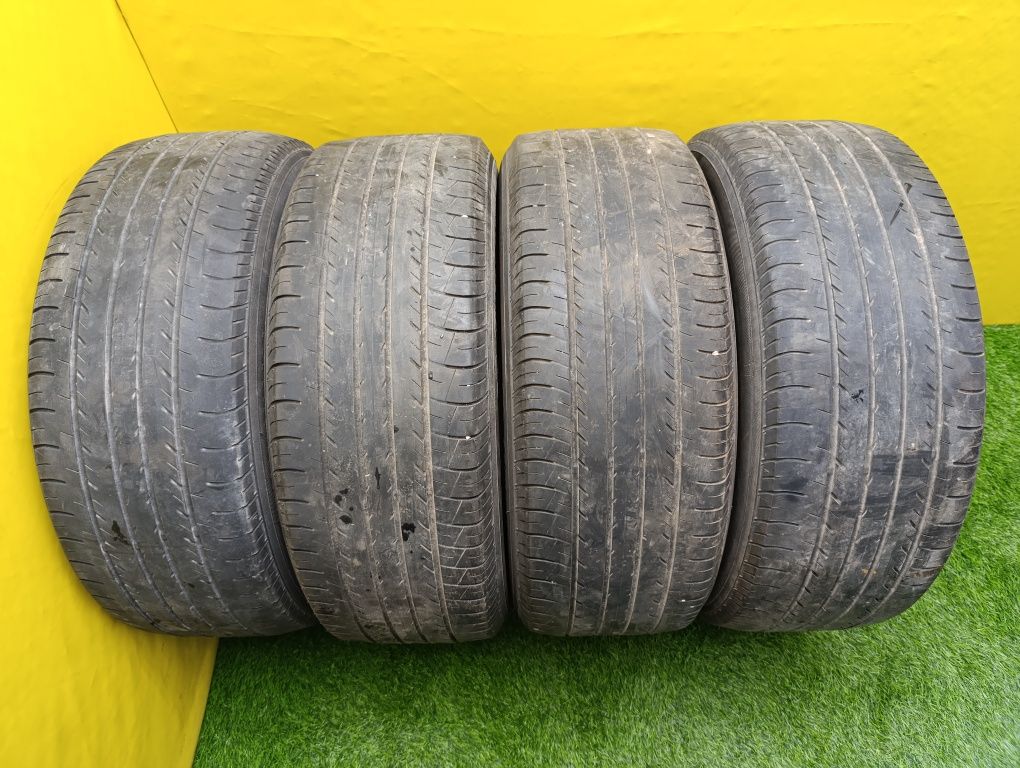 Шины 225/55 R18 Yokohama комплект.