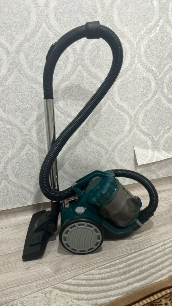 Продам пылесос vitek 8137. Забрать самовывозом
