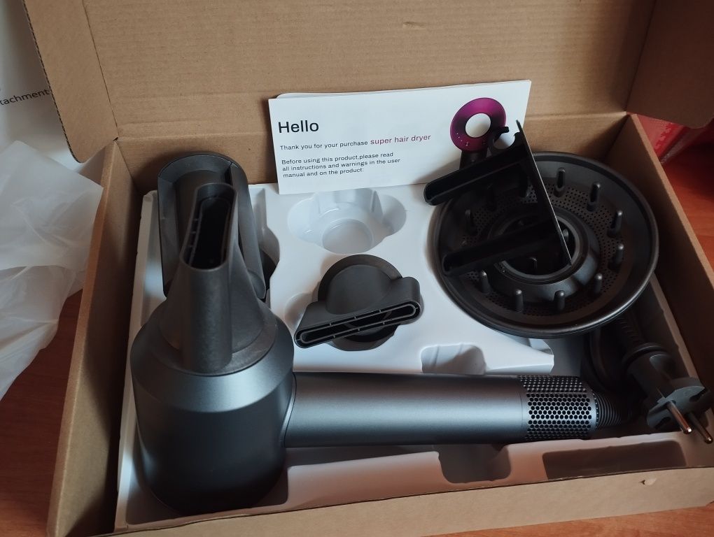 Фен Dyson Lux класса