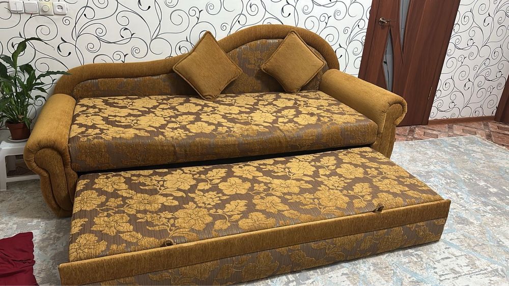 Срочно продается диван