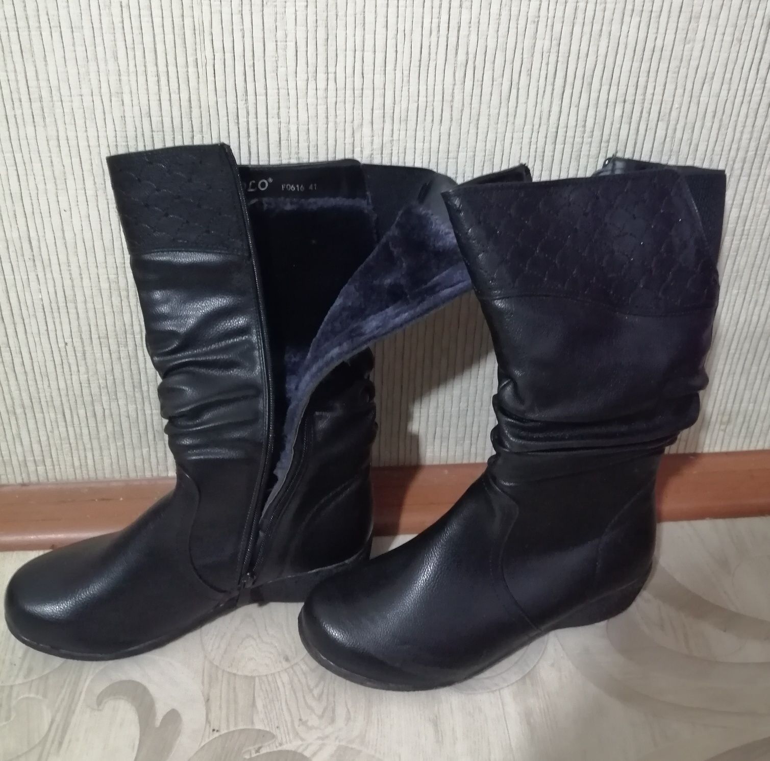 Продам сапоги женские
