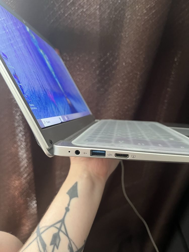 Ноутбук Model Z8300 14" / 4 Гб / SSD 64 Гб / Win 10 / Z8300