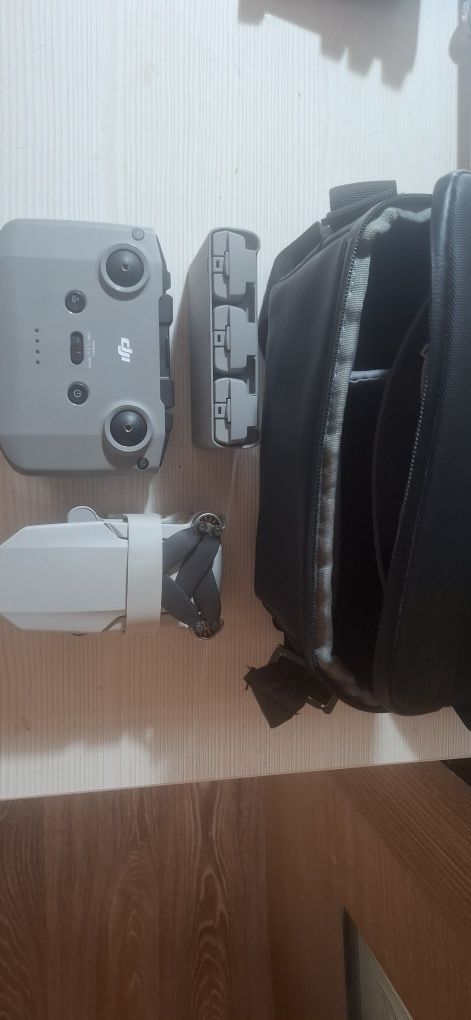 Дрон DJI Mini 2 Fly More Combo