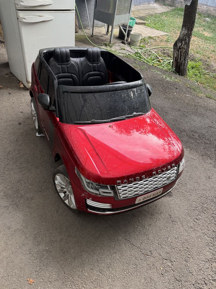Продам машину детскую